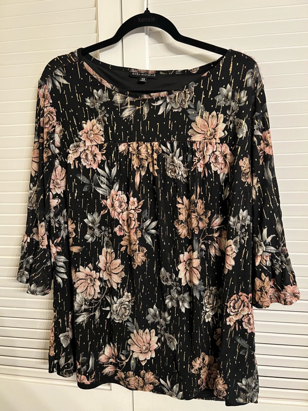 Sara Michelle Black Floral Scoop Neck Blouse with Blush Accents